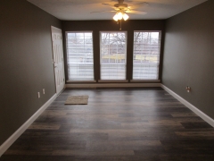 Real Estate -  2 Bedroom Vista Heights, Kirksville, Missouri - Living Room