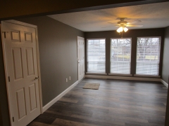 Real Estate -  2 Bedroom Vista Heights, Kirksville, Missouri - Living Room