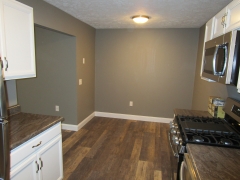 Real Estate -  1 Bedroom Vista Heights, Kirksville, Missouri - Kitchen and Dining Area